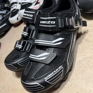 New women’s venzo mountain bike/ spin shoes 🚵‍♀️